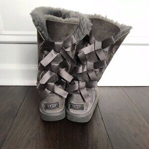 UGG Girl's Bailey Bow II Tall Boot (Gray)